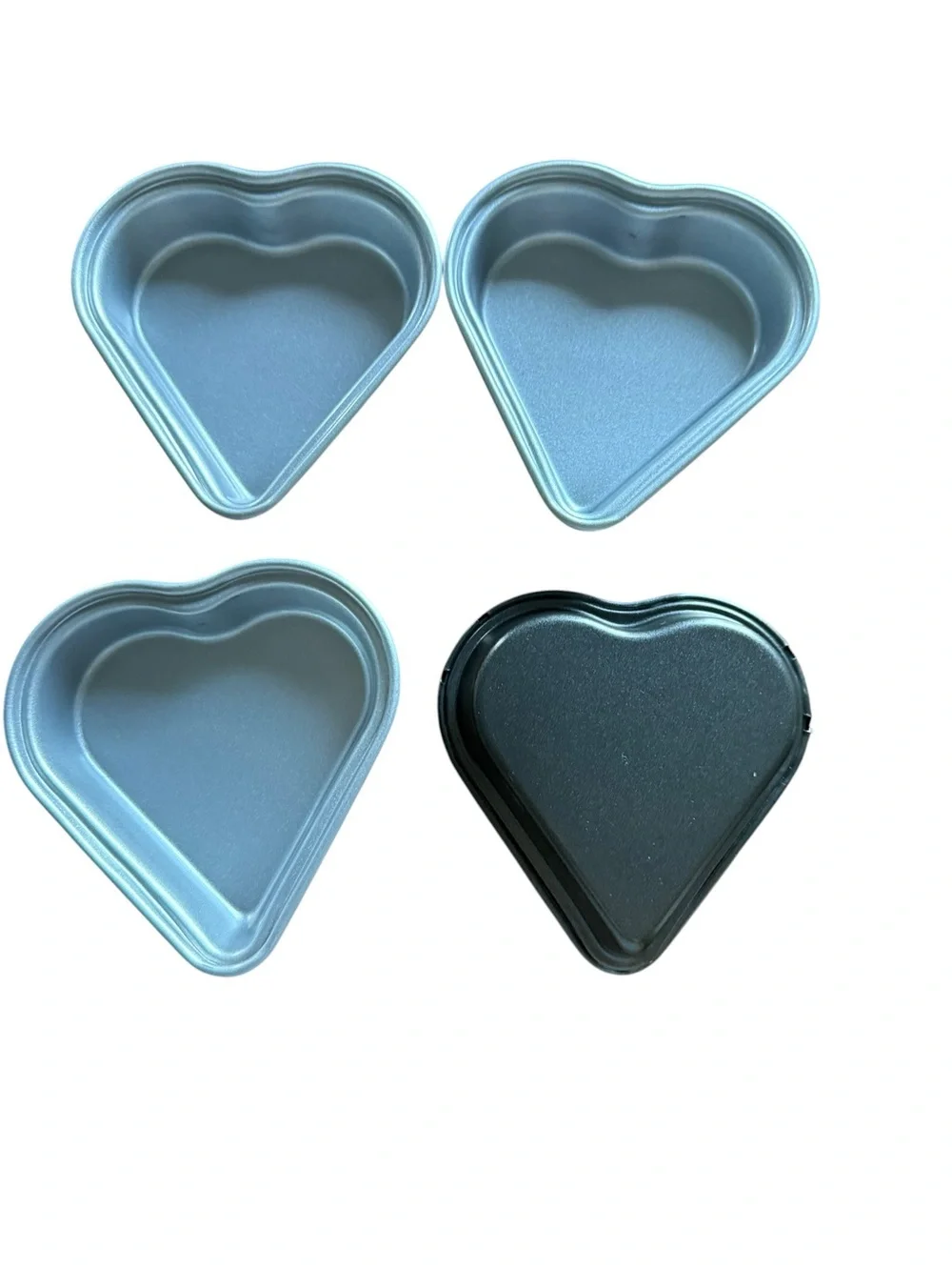 Set of 4 Mini Heart Cake Pans
